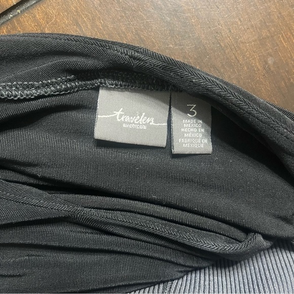 Travelers by Chicos black 3/4 sleeve top size 3 liquid fabric wrinkle resistant - Picture 6 of 6